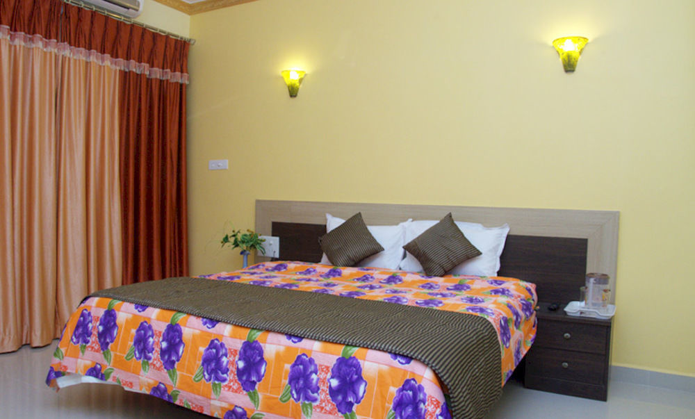 Rbr Suites Calangute Exterior foto