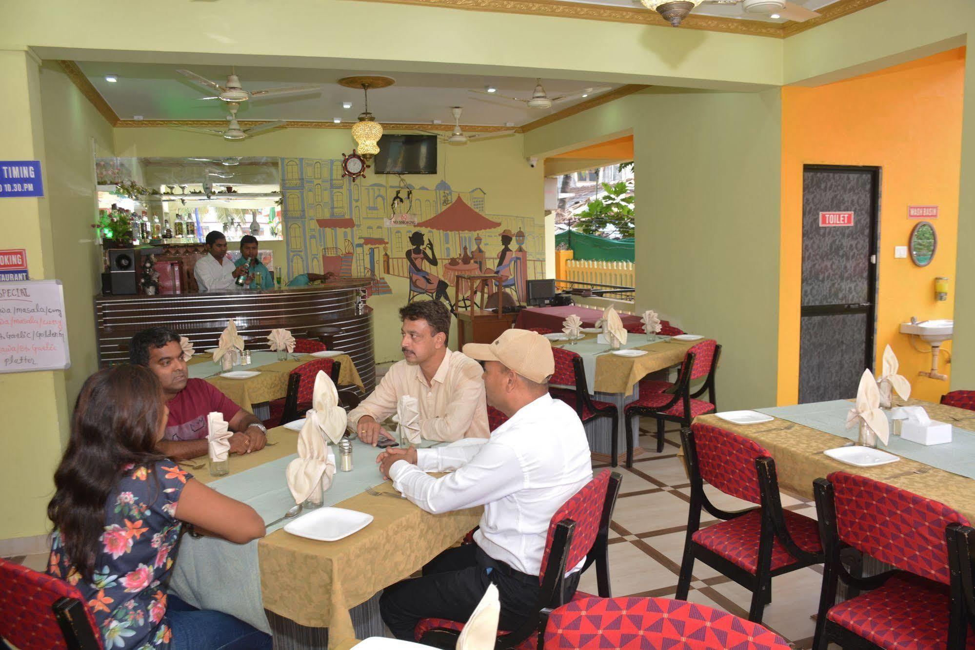 Rbr Suites Calangute Exterior foto