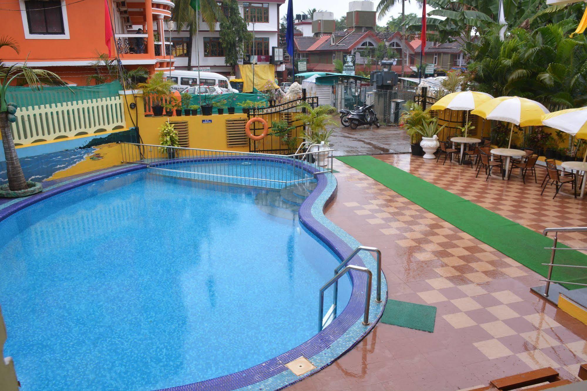Rbr Suites Calangute Exterior foto